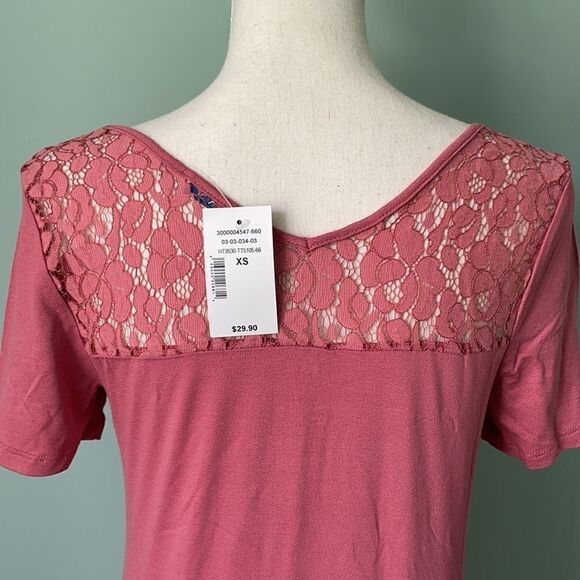 RICKI'S Lace Trim Double-V Tee Size Extra Small - Picture 8 of 11